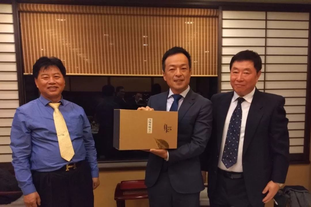 USDT游戏平台出版传媒股份有限公司内容图片展示